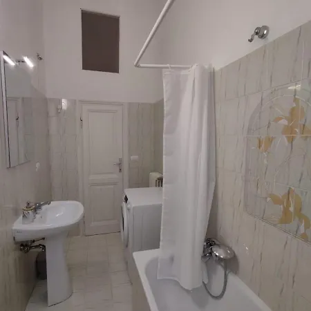 Rifugio Del Quadraro *