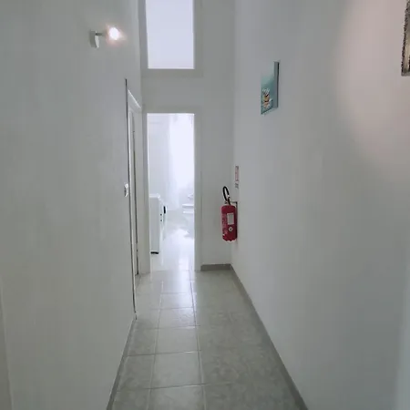 Rifugio Del Quadraro Tatil Evi *